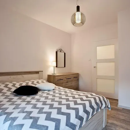 Nadmorze Q4apartments * Danzica